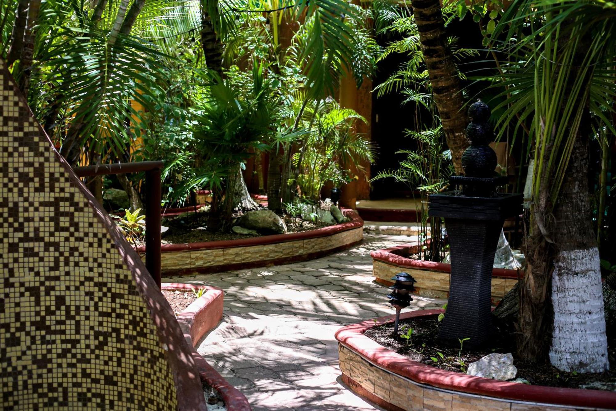 Cocos Cabanas Playa Del Carmen Adults Only Eksteriør billede